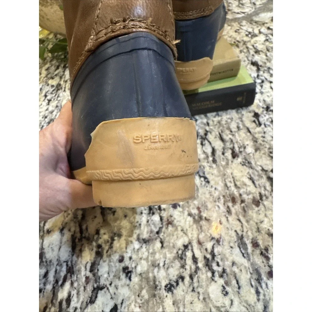 Sperry port boot